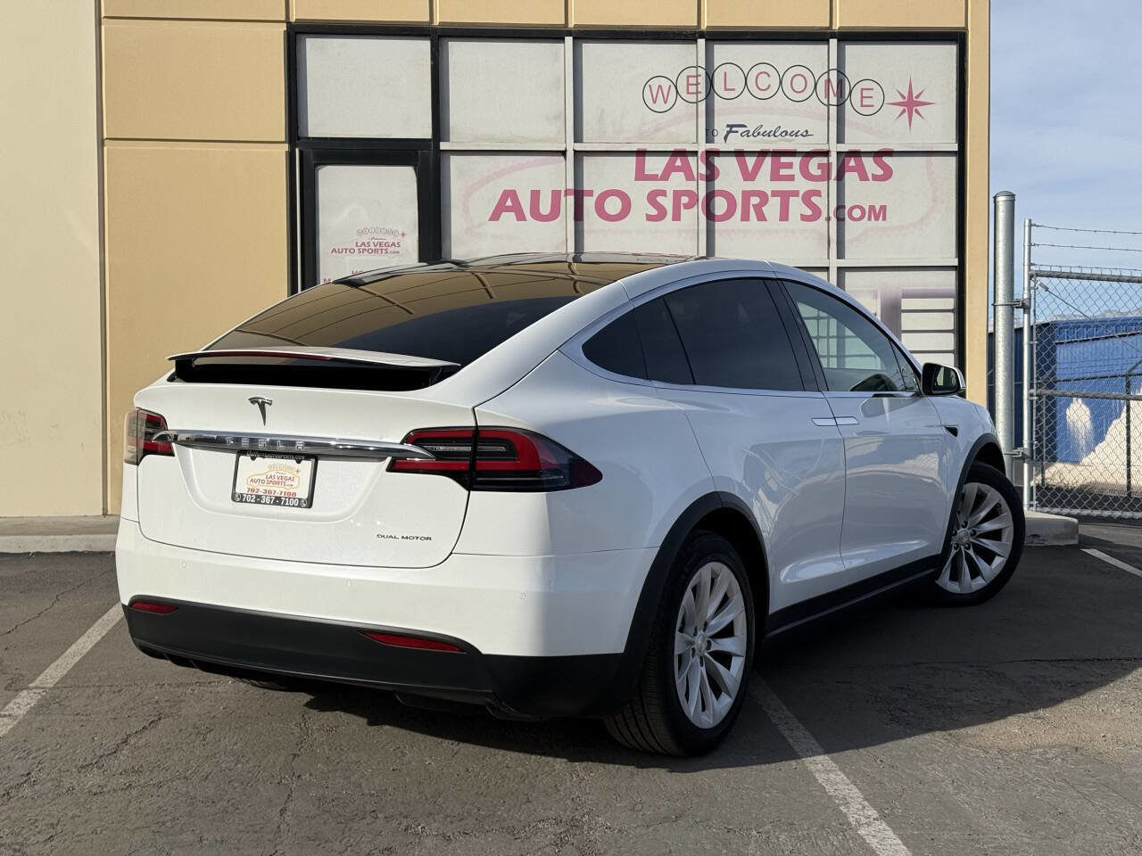 Used 2021 Tesla Model X Long Range image 9