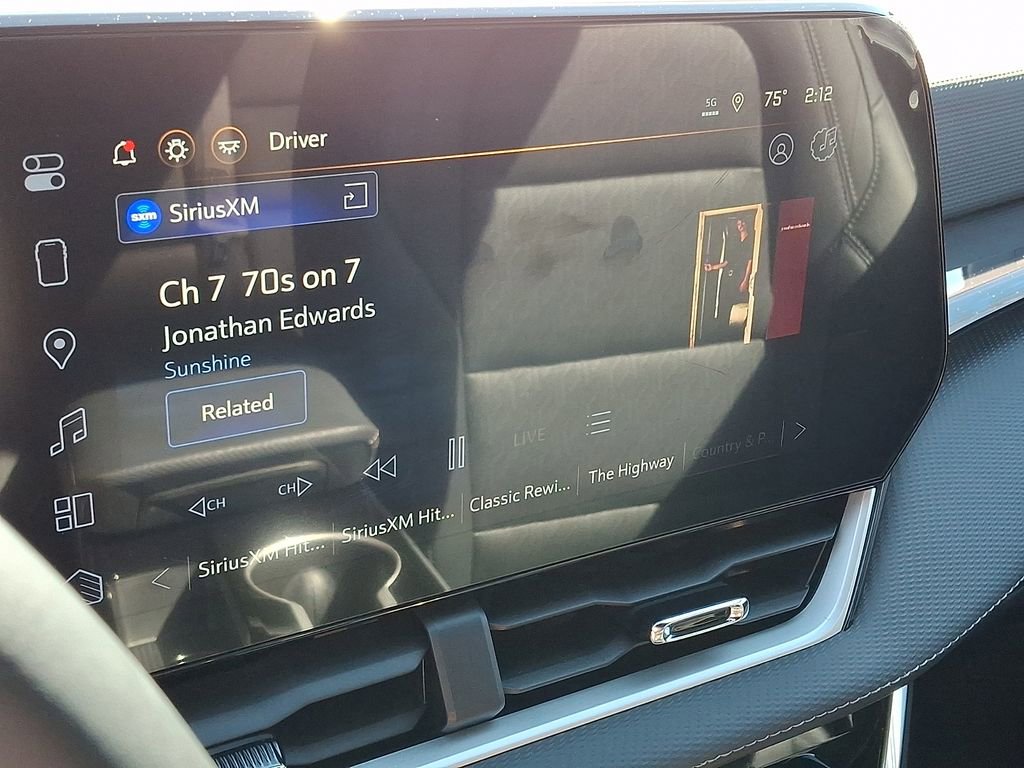 Used 2026 Chevrolet Equinox LT w/ Convenience Package II image 16