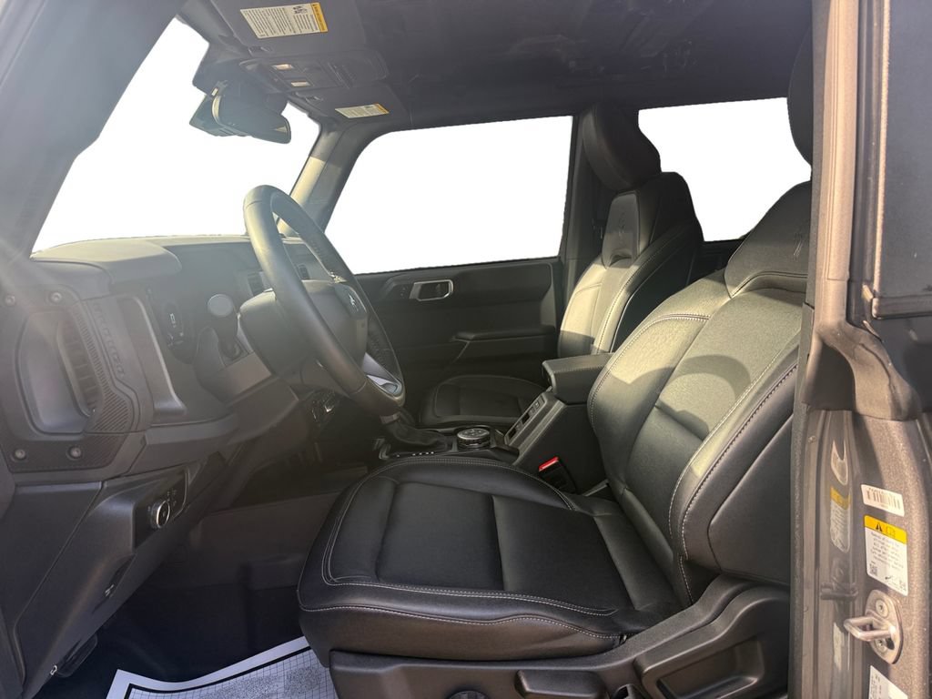 Used 2025 Ford Bronco Big Bend w/ Black Diamond Package AWD/4WD image 9