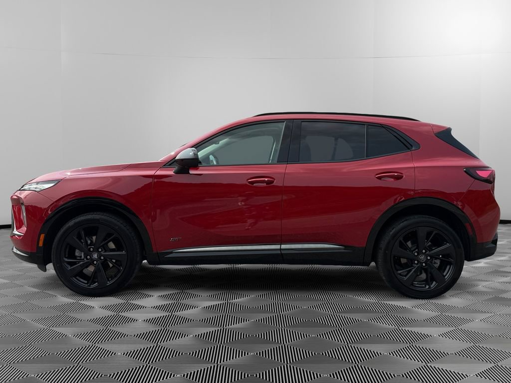 Used 2025 Buick Envision Sport Touring image 4