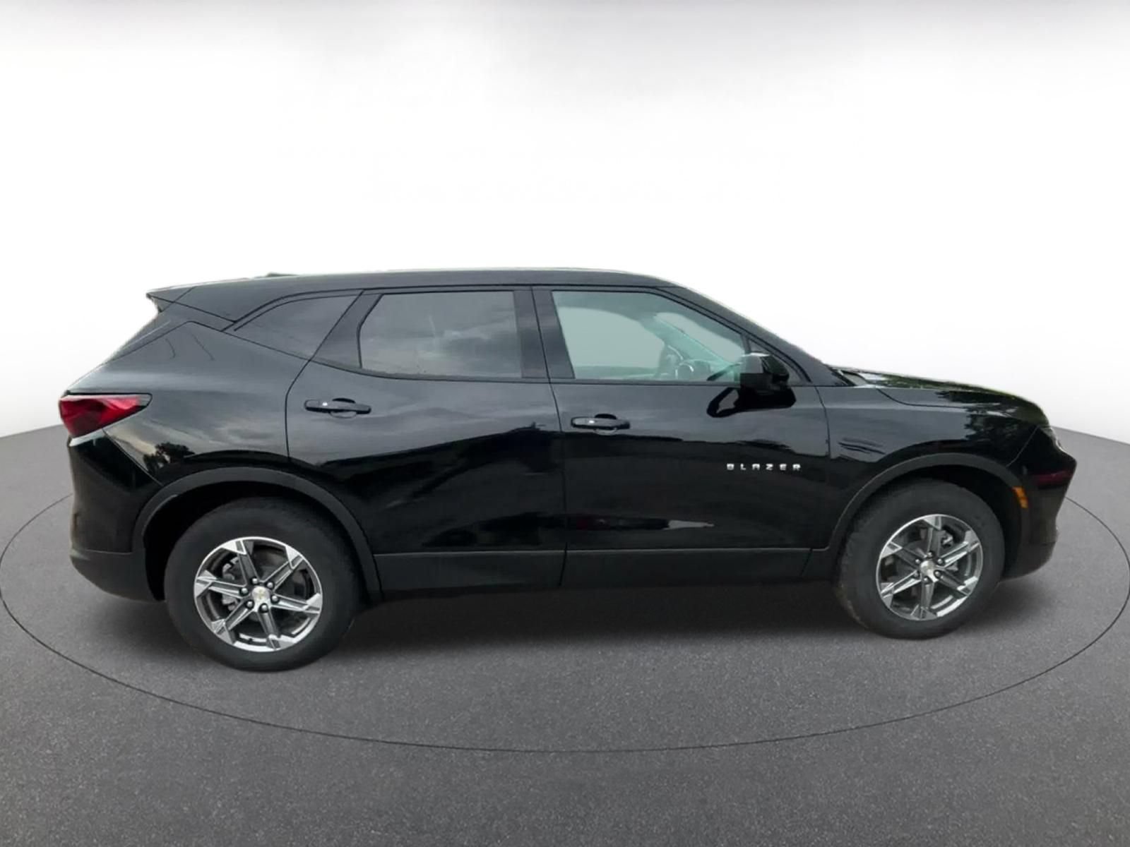 Used 2026 Chevrolet Blazer LT AWD/4WD image 15