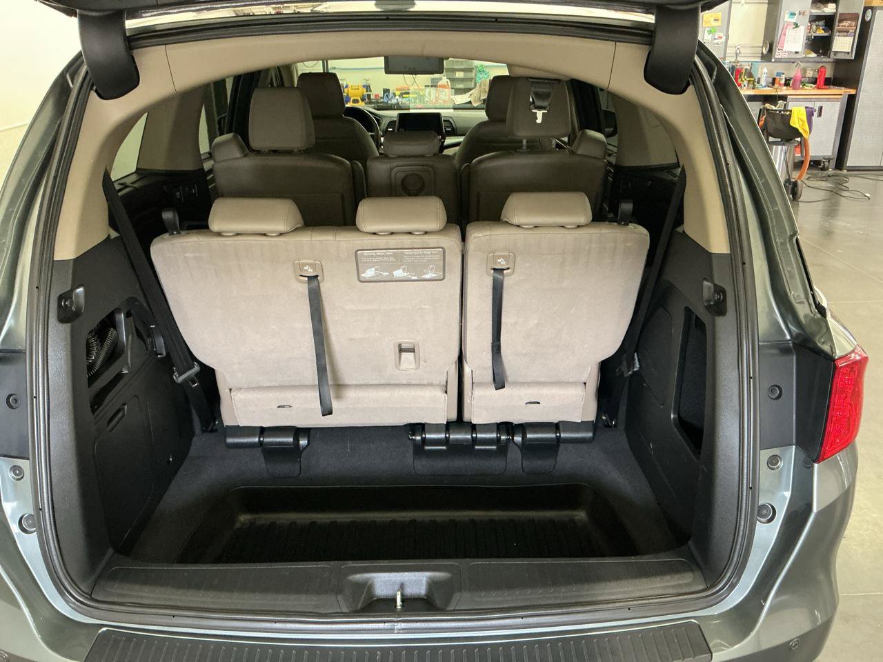 Used 2018 Honda Odyssey Elite image 17