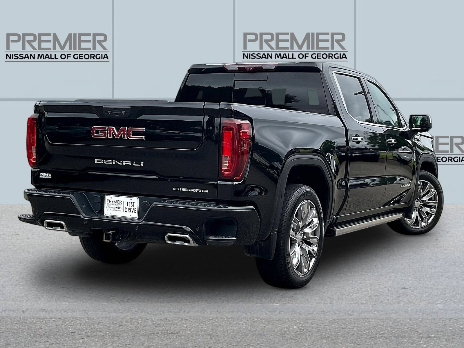 Used 2023 GMC Sierra 1500 Denali AWD/4WD image 7