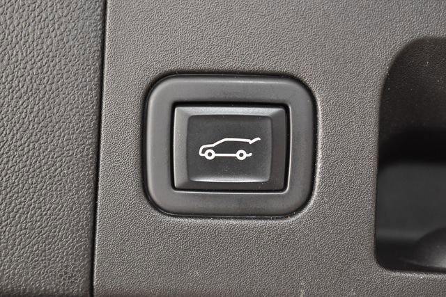 Used 2023 Cadillac XT5 Sportv w/ Technology Package image 15