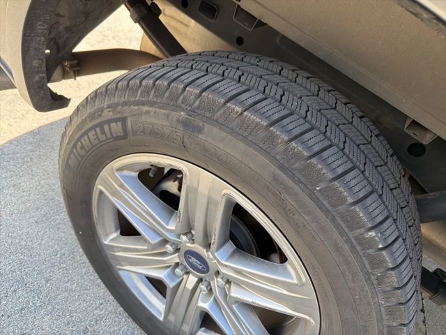 Used 2018 Ford F150 XLT w/ Equipment Group 302A Luxury image 6