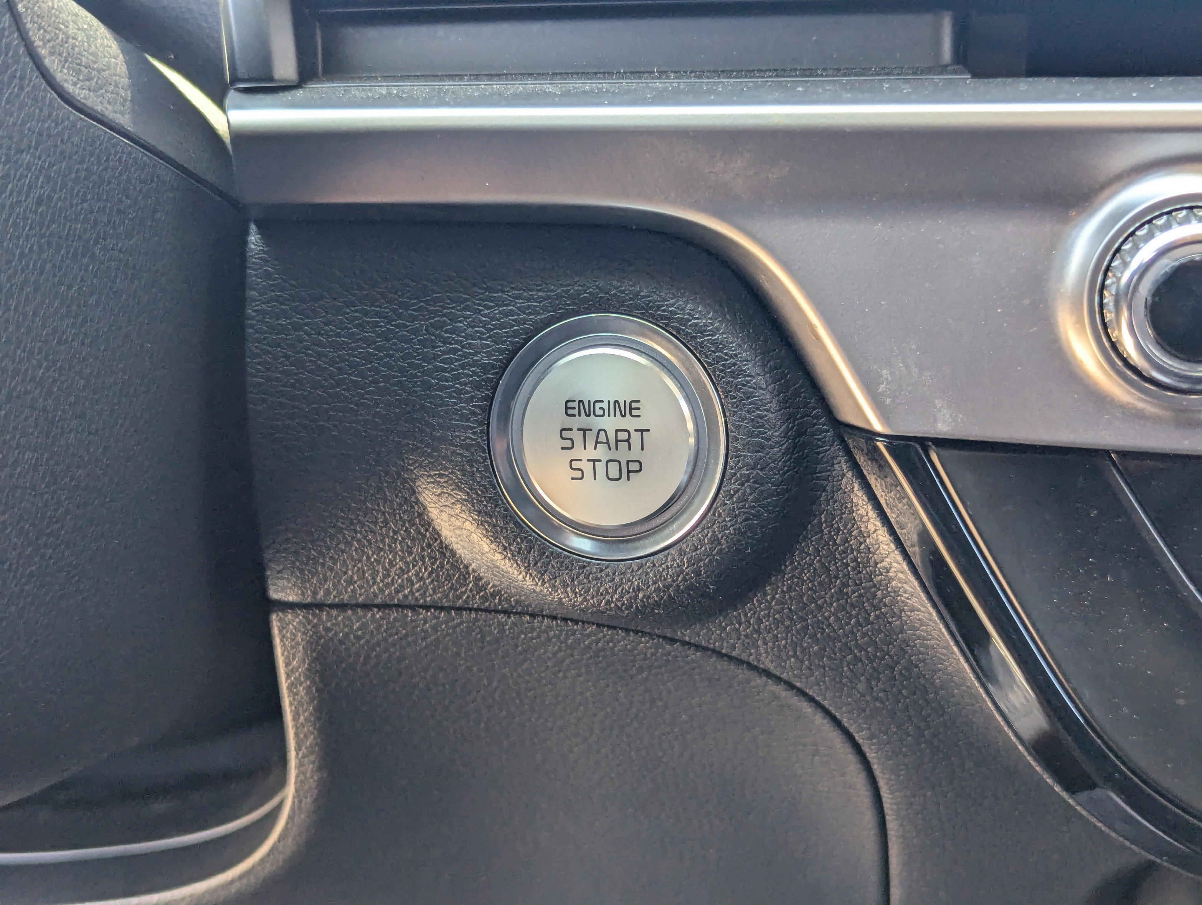 Certified 2024 Kia Telluride S w/ S Sunroof Package FWD image 30