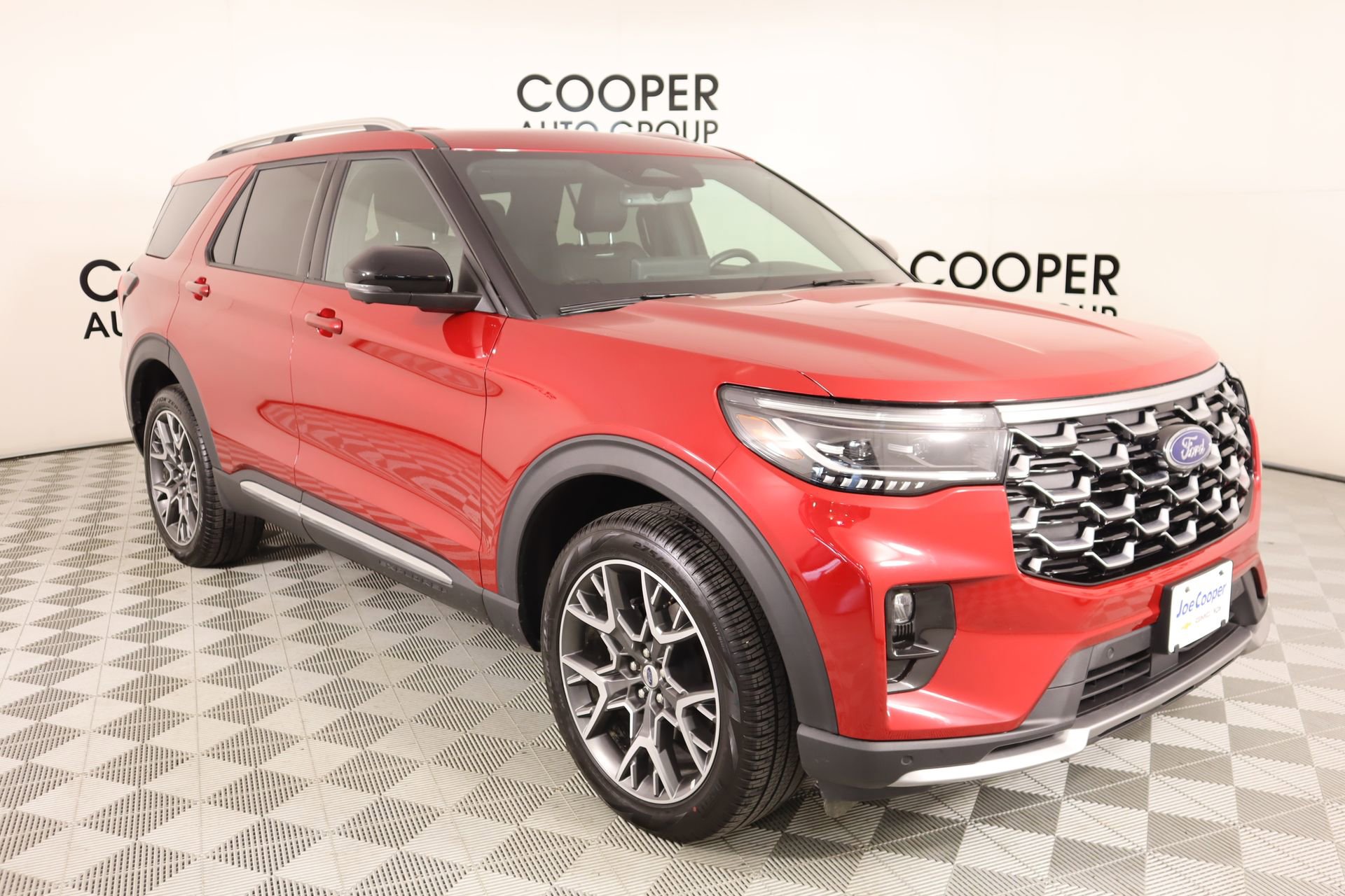 Used 2025 Ford Explorer Platinum w/ Ultimate Package image 1