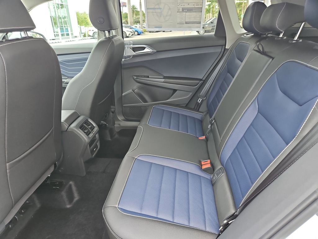 New 2025 Volkswagen Taos SEL AWD/4WD image 7
