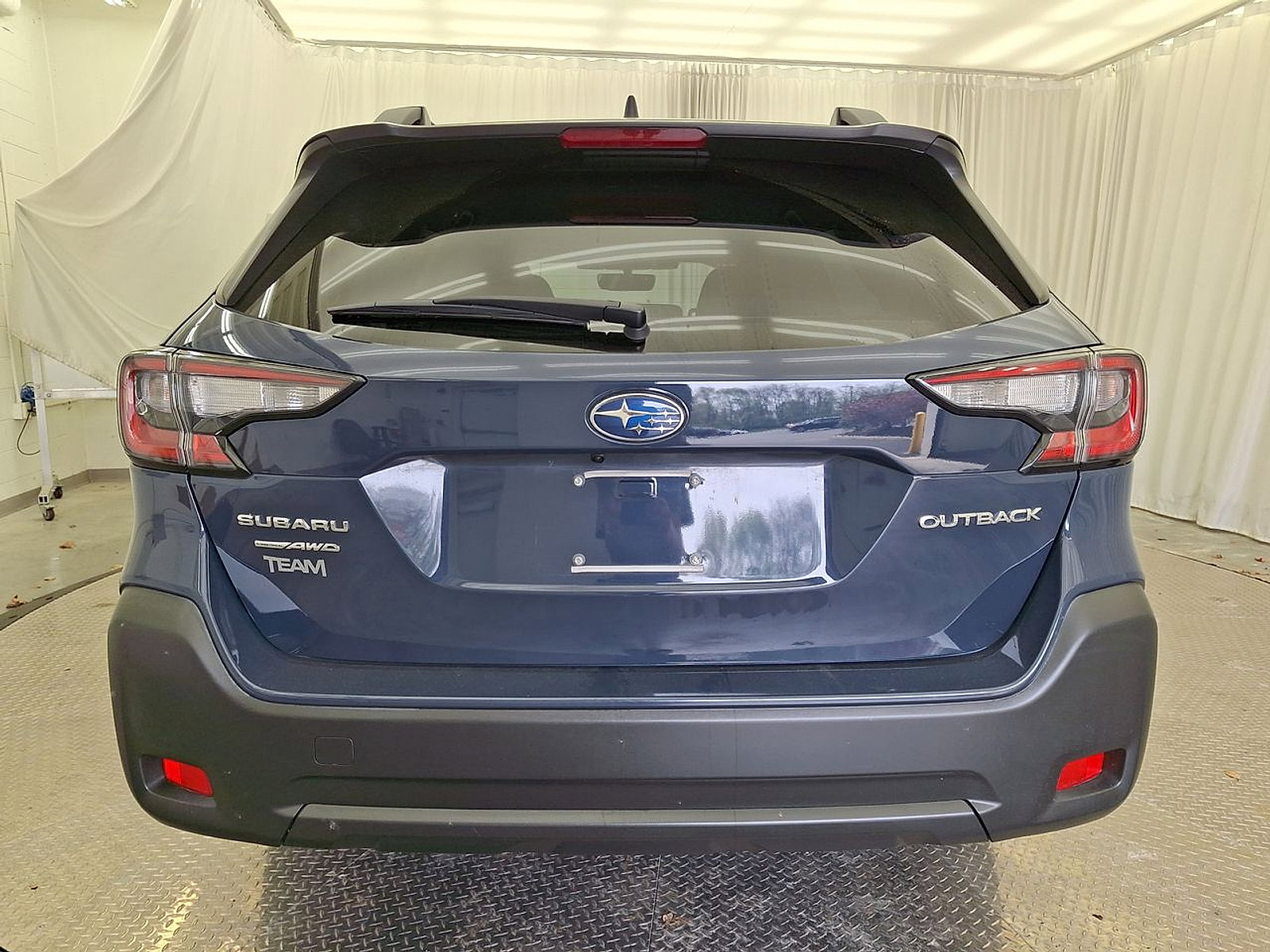 Used 2024 Subaru Outback Premium image 23