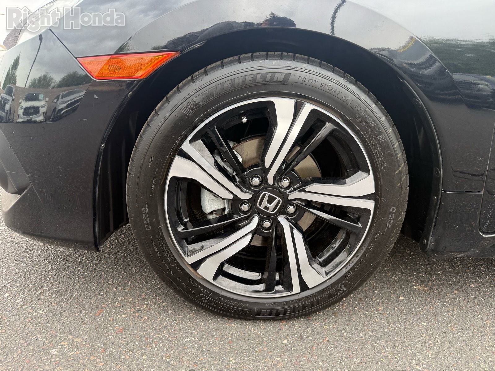 Used 2016 Honda Civic Touring image 11