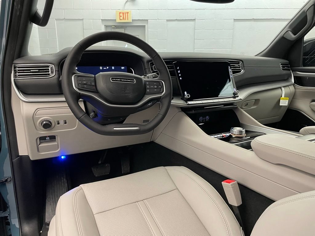 New 2026 Jeep Grand Wagoneer L 2WD image 12