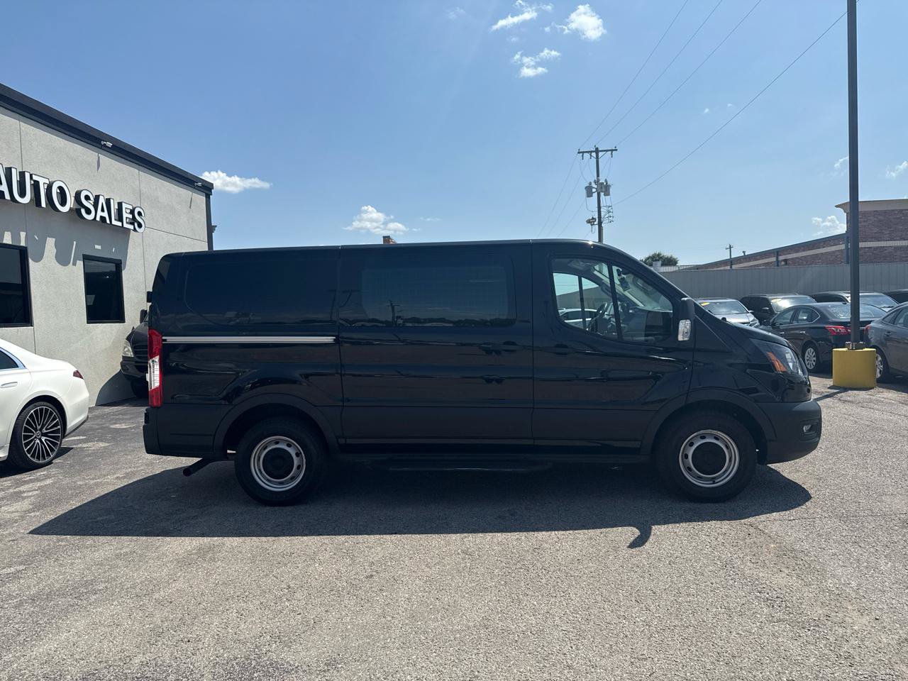 Used 2023 Ford Transit 150 Low Roof w/ Fleet Safety Package RWD image 5