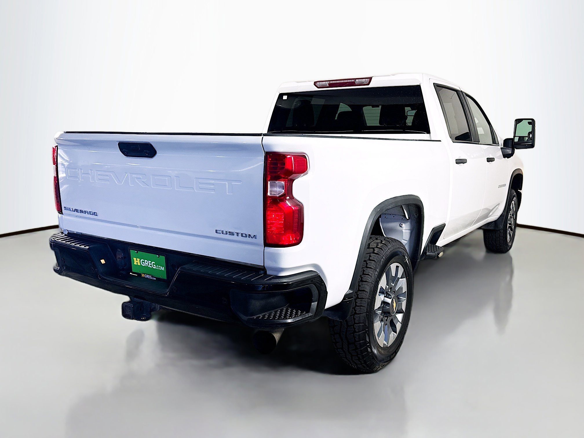 Used 2024 Chevrolet Silverado 2500 Custom w/ Custom Value Package image 10