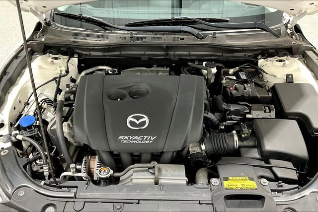 Used 2018 MAZDA MAZDA3 Sport w/ Preferred Equipment Package image 31
