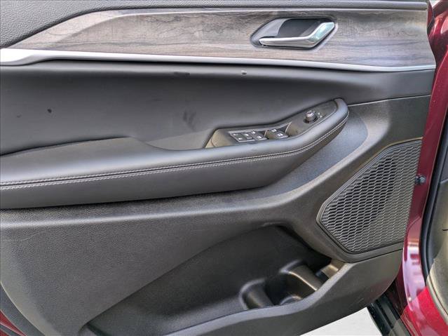 New 2026 Jeep Grand Cherokee Altitude AWD/4WD image 17