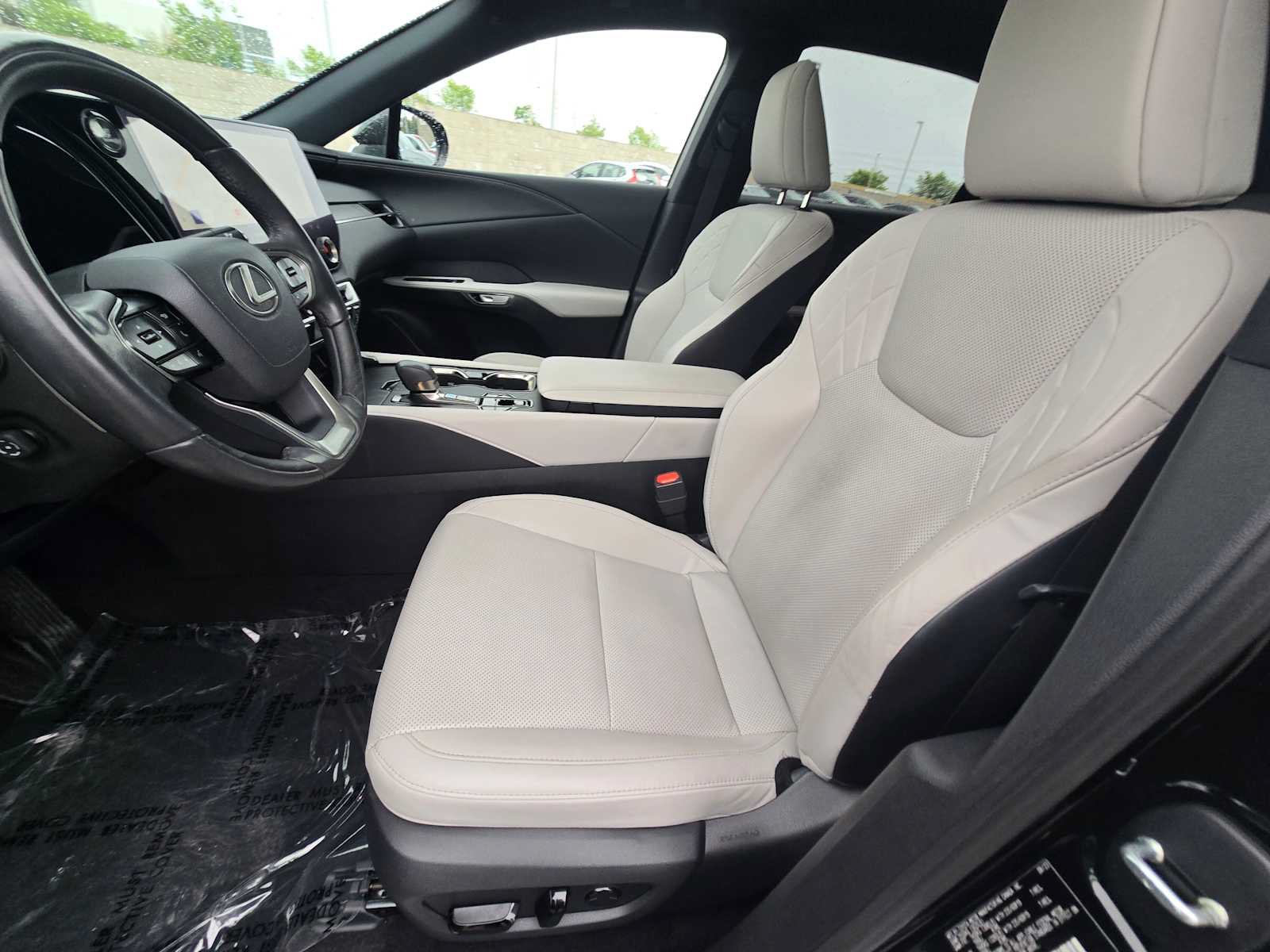 Used 2023 Lexus RX 350 Premium w/ Accessory Package AWD/4WD image 23