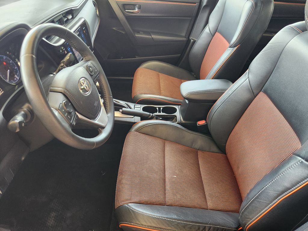 Used 2017 Toyota Corolla SE w/ Carpet Mat Package (TMS) FWD image 13