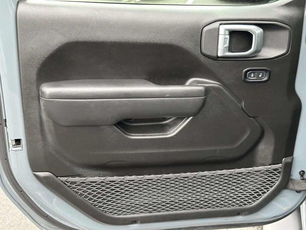 Certified 2025 Jeep Wrangler Sport image 14