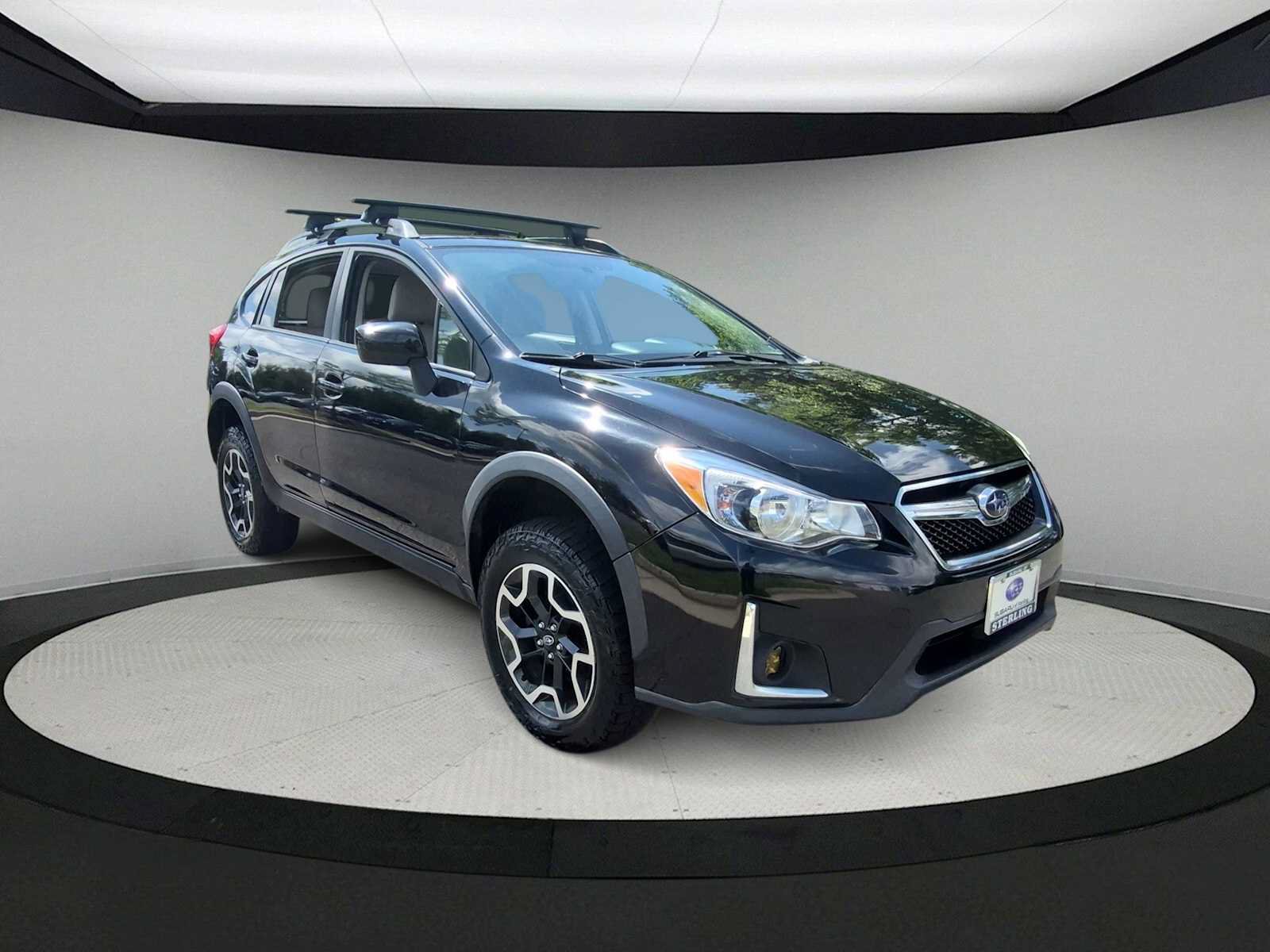 Used 2017 Subaru Crosstrek 2.0i Premium AWD/4WD image 2