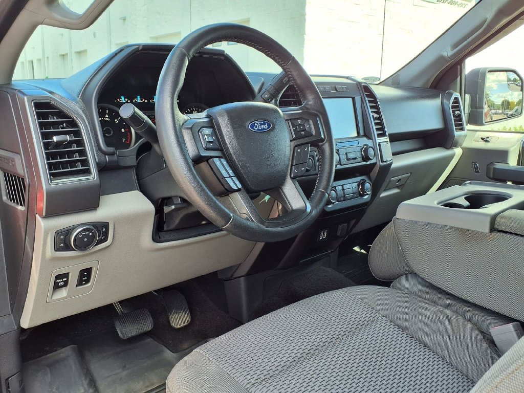 Used 2020 Ford F150 XLT w/ Equipment Group 302A Luxury AWD/4WD image 23