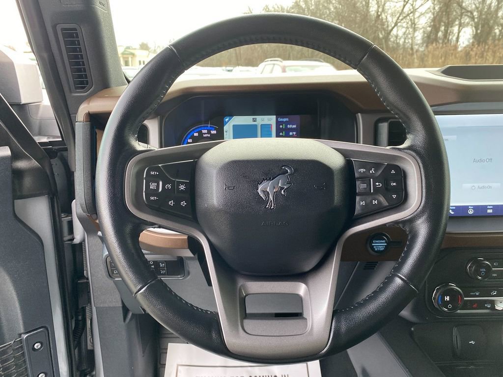Used 2023 Ford Bronco Outer Banks image 11