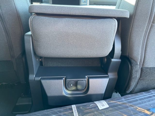 New 2026 Ford F350 XLT w/ XLT Premium Package AWD/4WD image 31