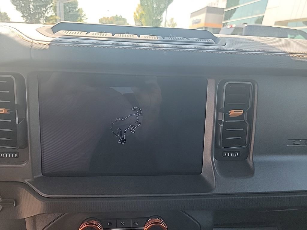 Used 2024 Ford Bronco Badlands image 16