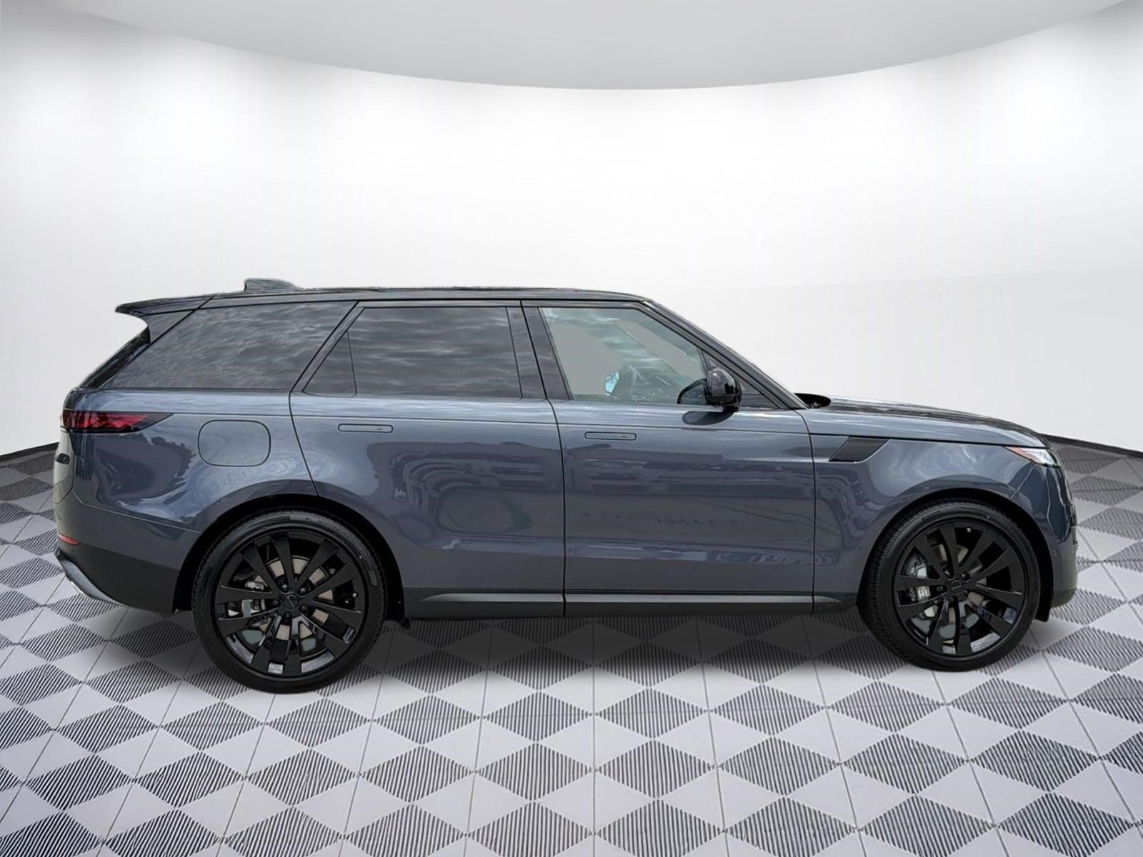 New 2026 Land Rover Range Rover Sport SE AWD/4WD image 8