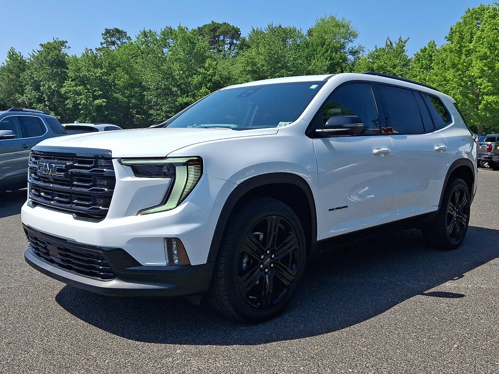 Used 2026 GMC Acadia Elevation w/ Black Edition FWD image 3
