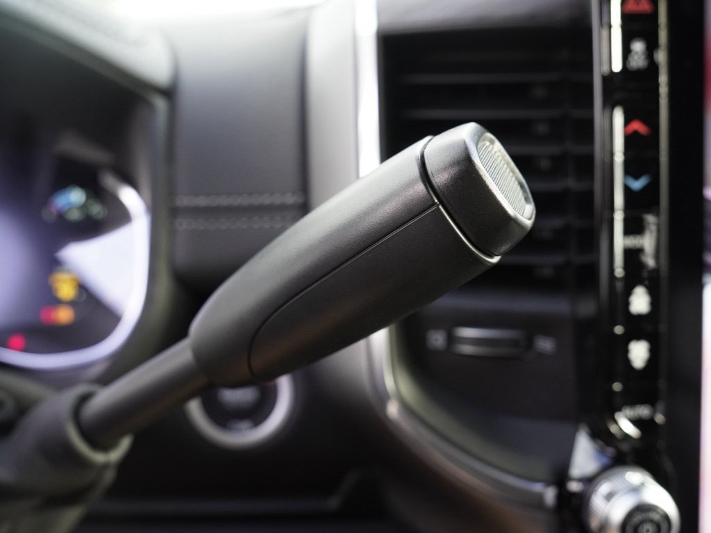 New 2026 RAM 3500 Laramie AWD/4WD image 18