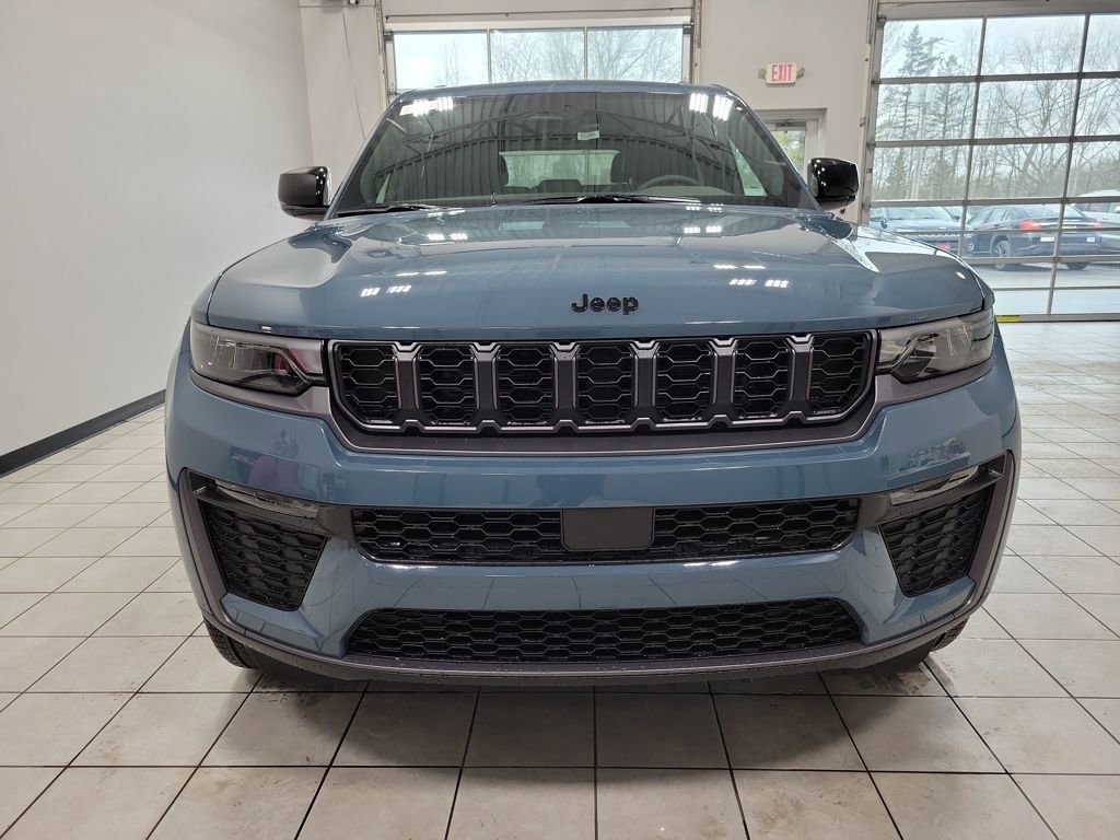 New 2026 Jeep Grand Cherokee Limited w/ Limited Altitude Package image 2