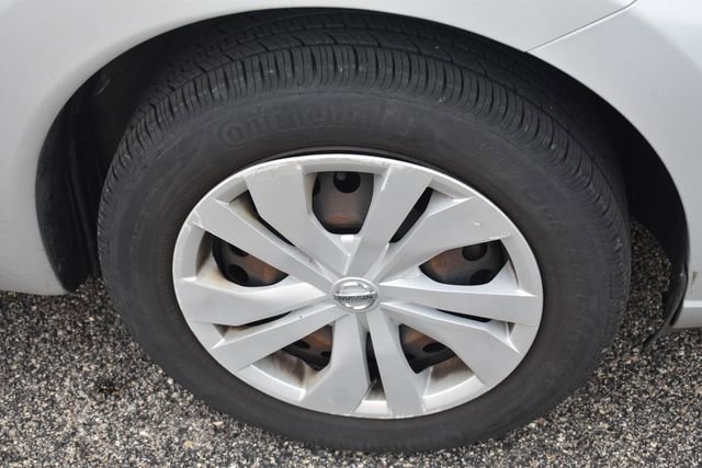 Used 2018 Nissan Versa Note SV FWD image 11