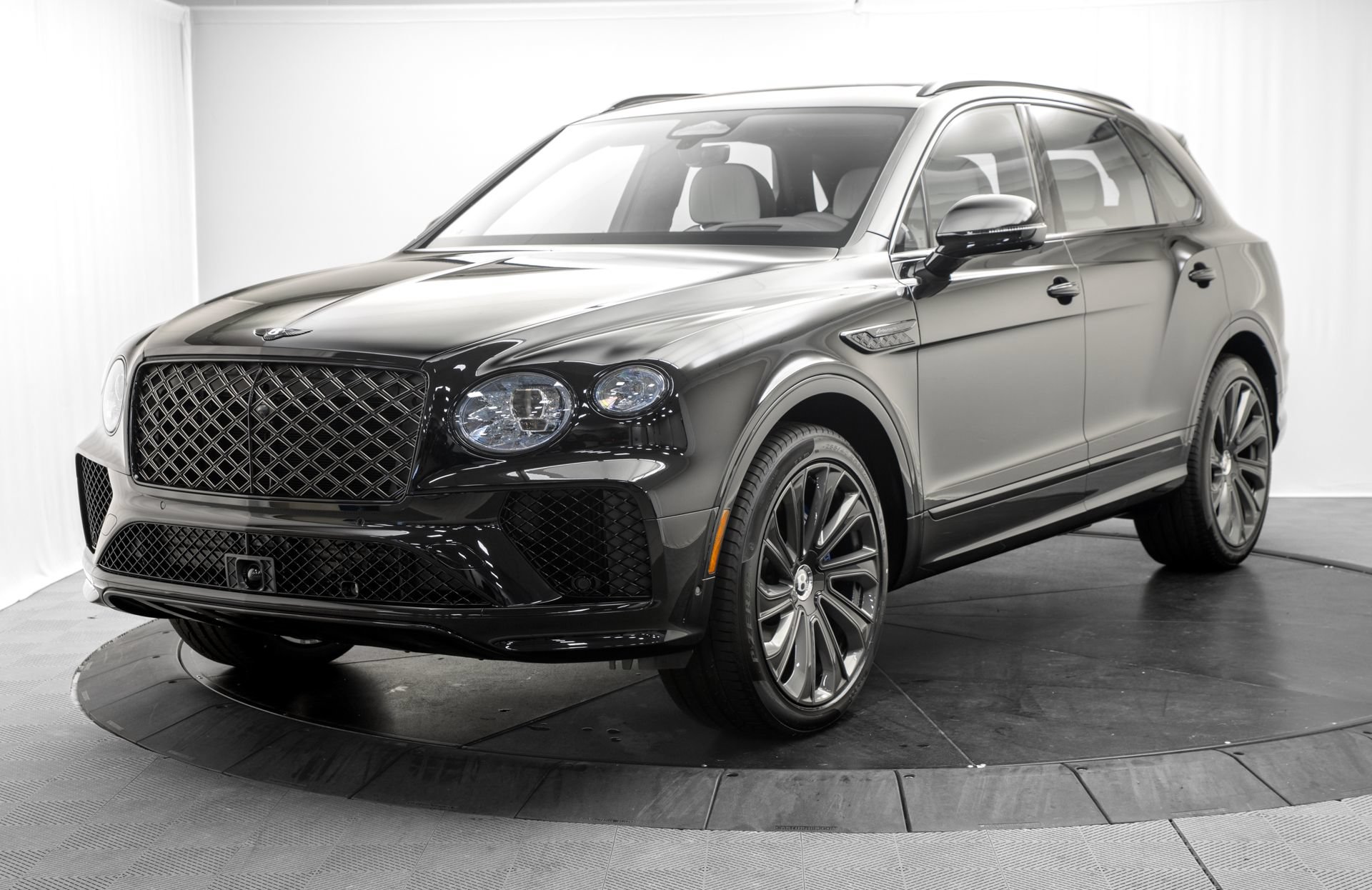 New 2027 Bentley Bentayga AWD/4WD image 3