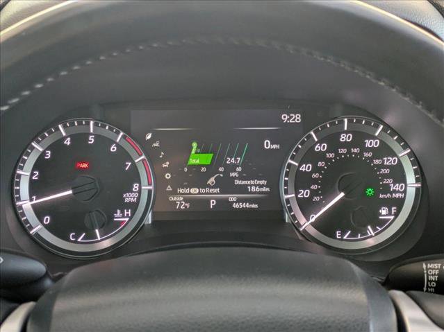 Used 2024 Toyota Highlander LE image 11