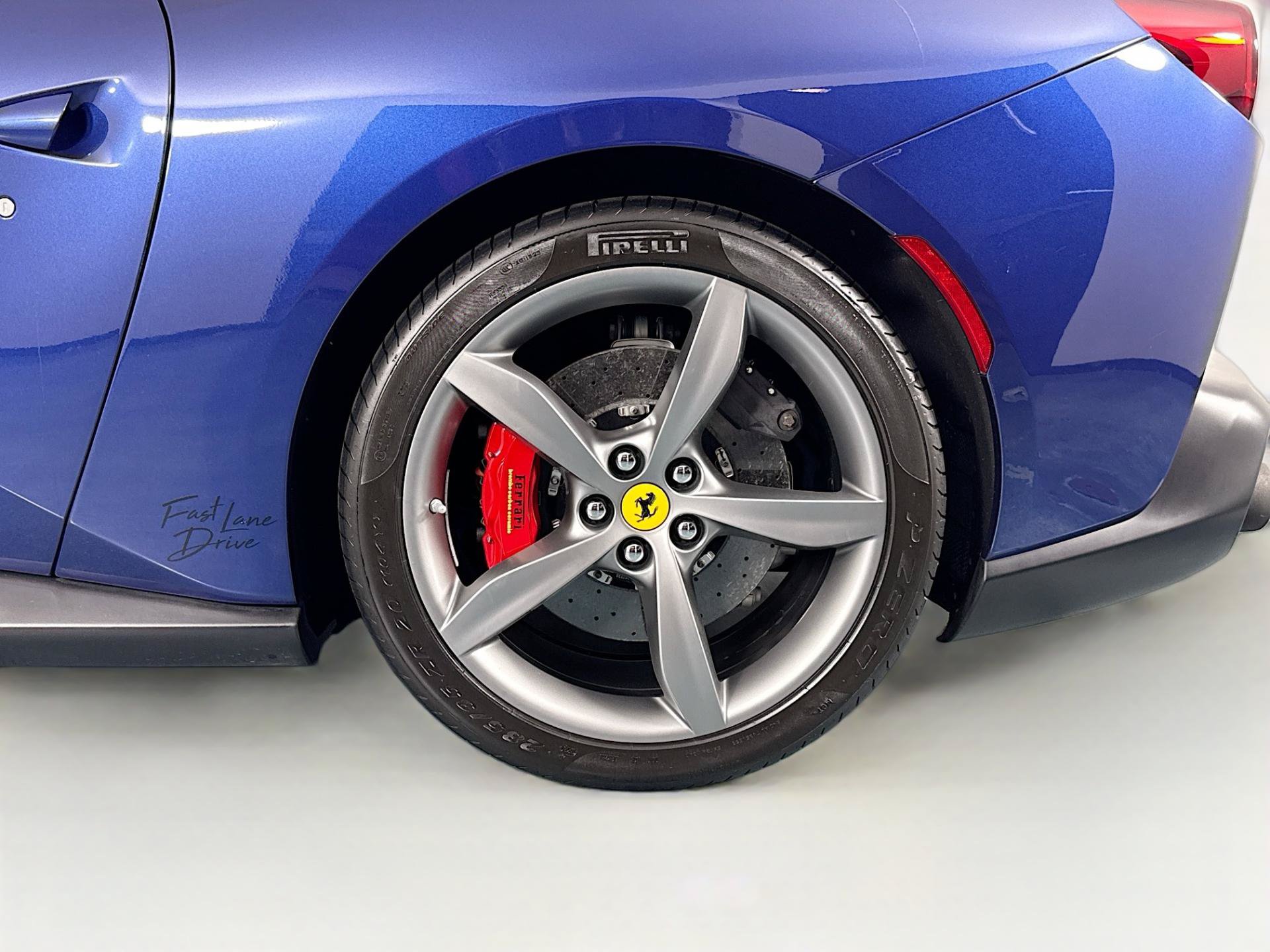 Used 2019 Ferrari Portofino RWD image 30