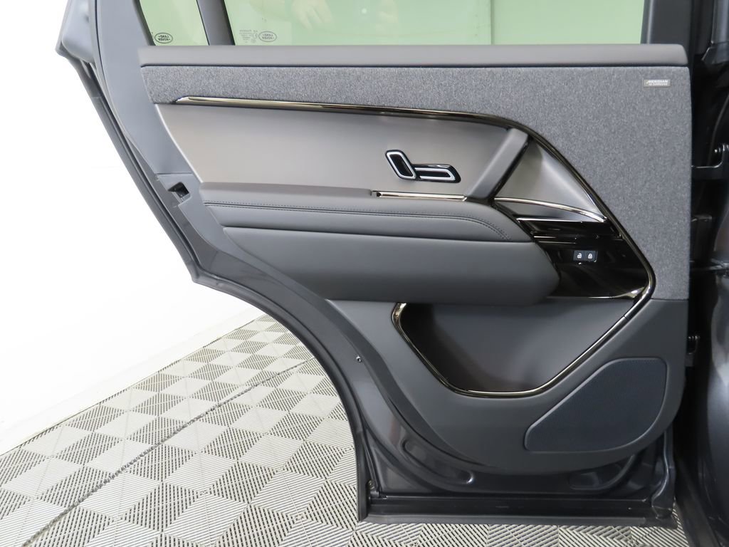 New 2025 Land Rover Range Rover Sport Dynamic SE image 28
