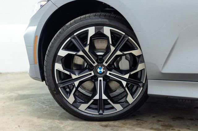 Certified 2025 BMW 330i xDrive Sedan w/ Premium Package image 23