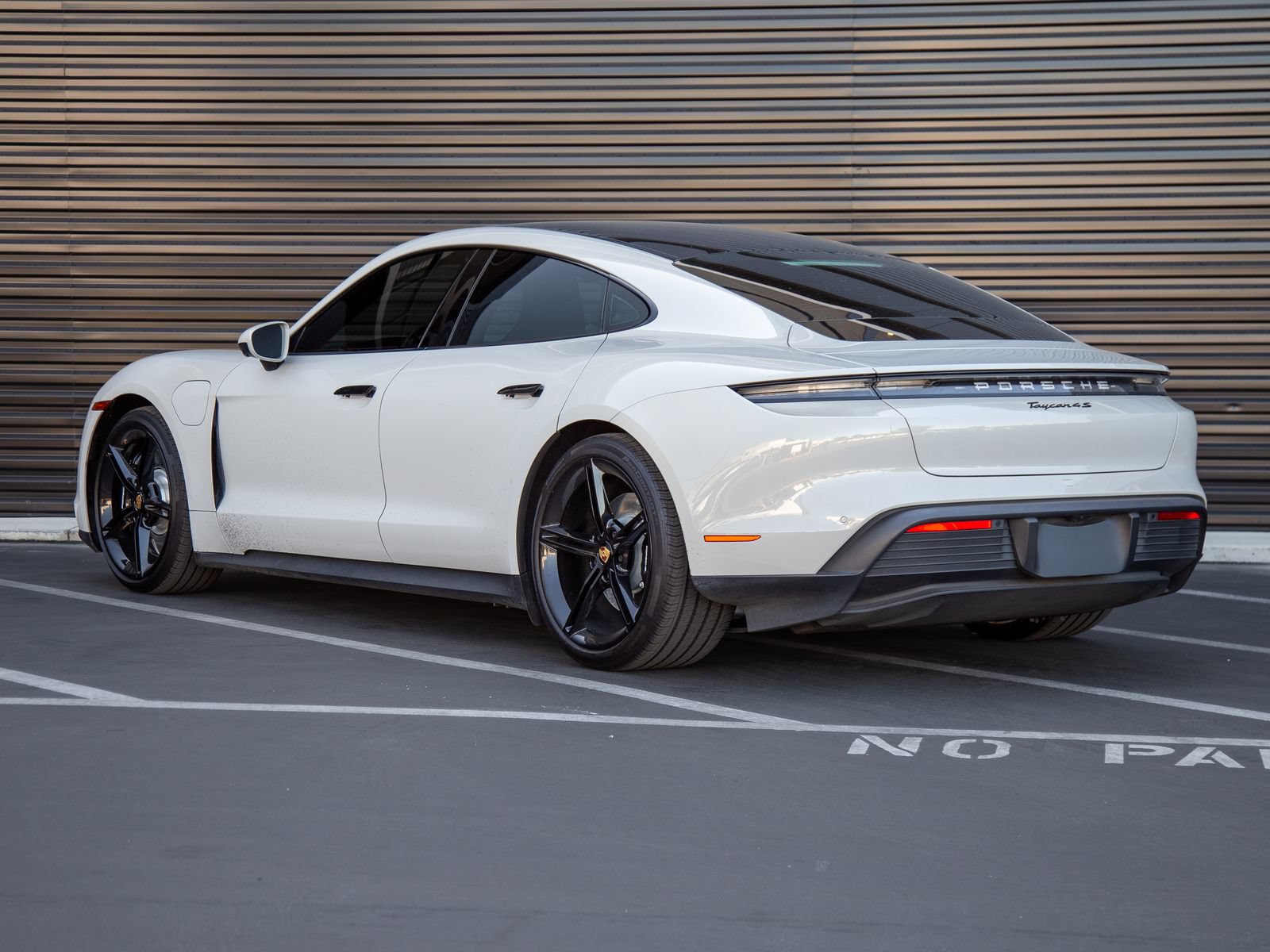 Certified 2022 Porsche Taycan 4S AWD/4WD image 3