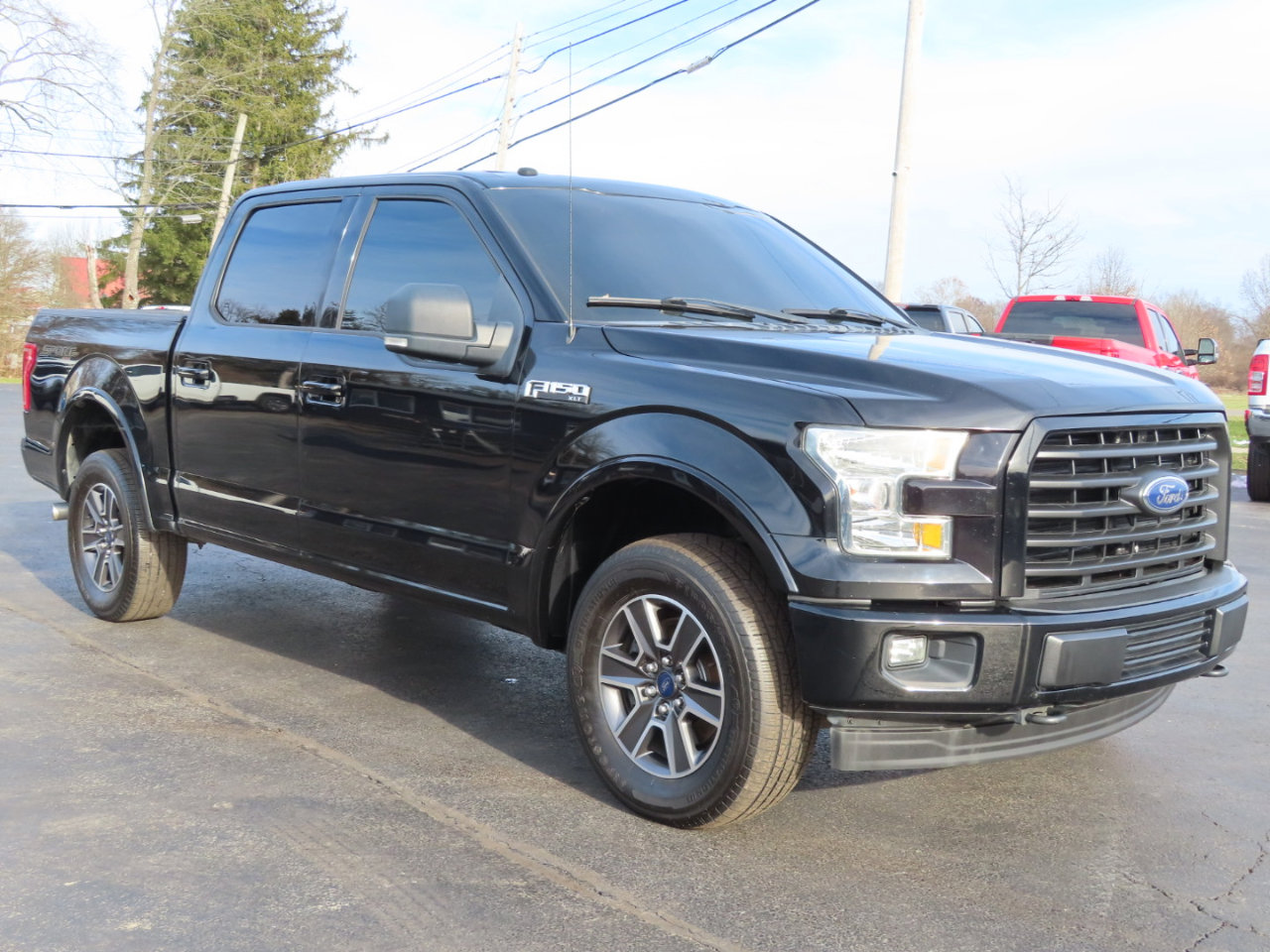 Used 2017 Ford F150 XLT w/ Equipment Group 301A Mid image 8