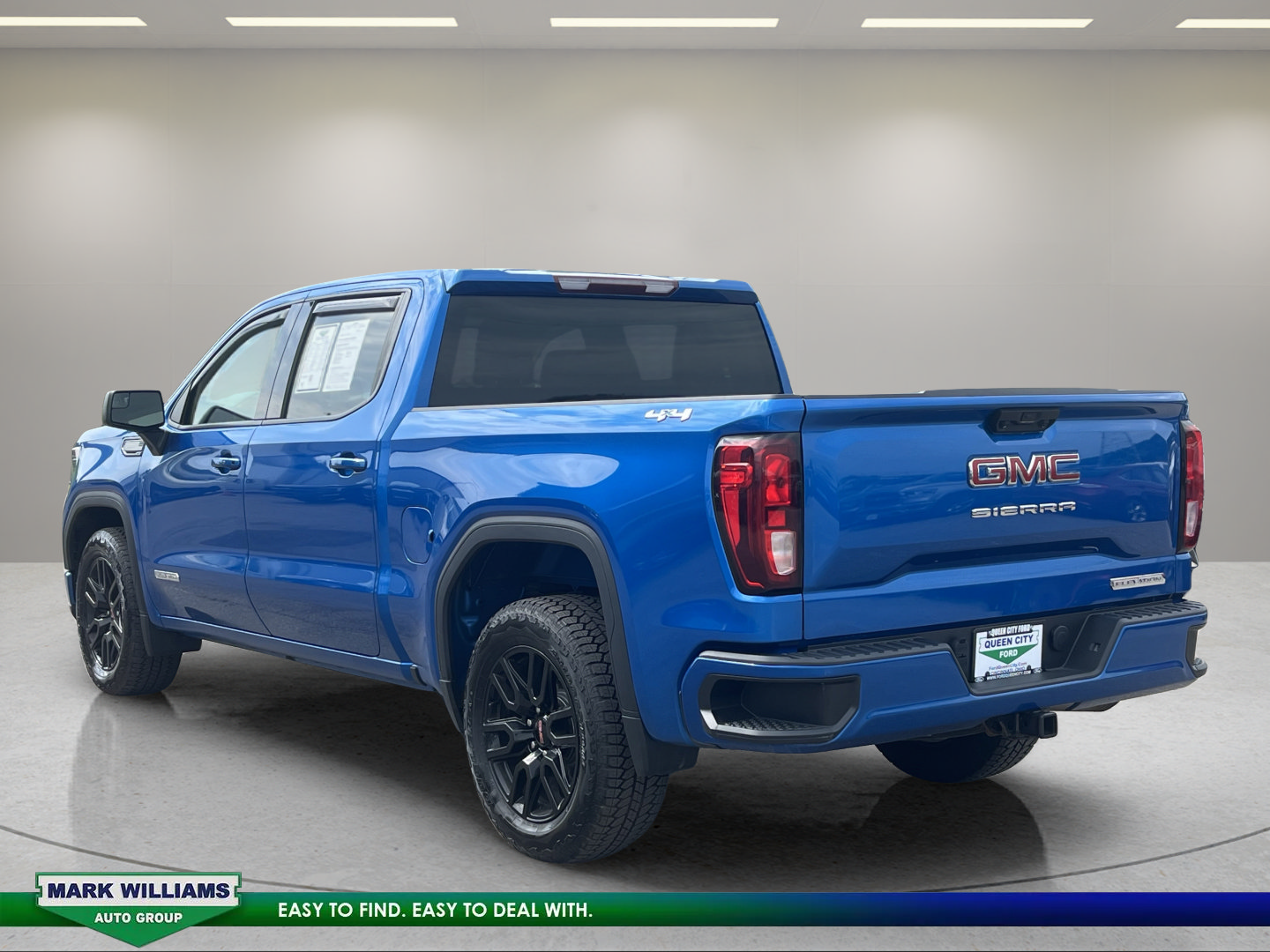 Used 2023 GMC Sierra 1500 Elevation AWD/4WD image 9