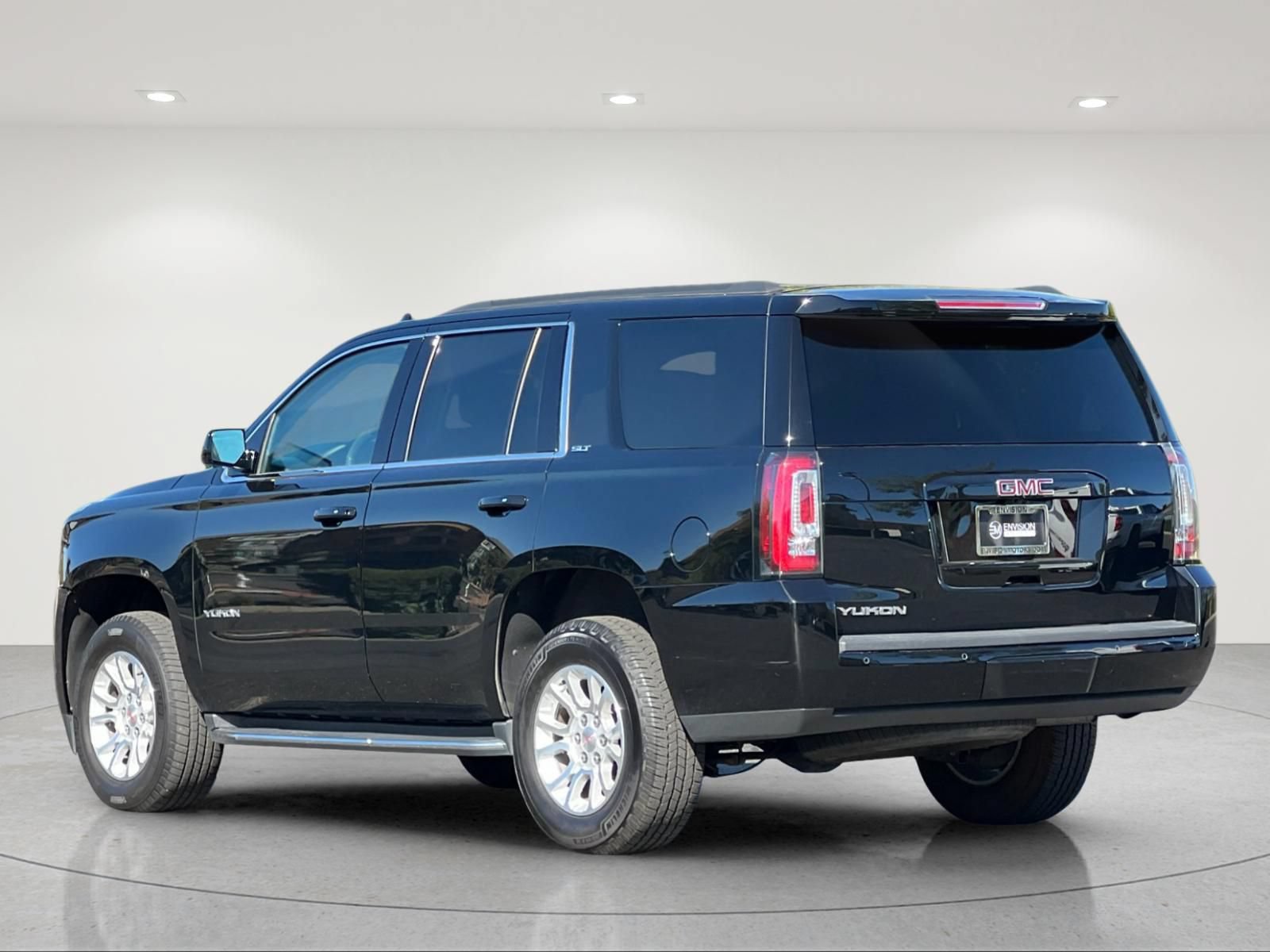 Used 2019 GMC Yukon SLT w/ Open Road Package AWD/4WD image 3