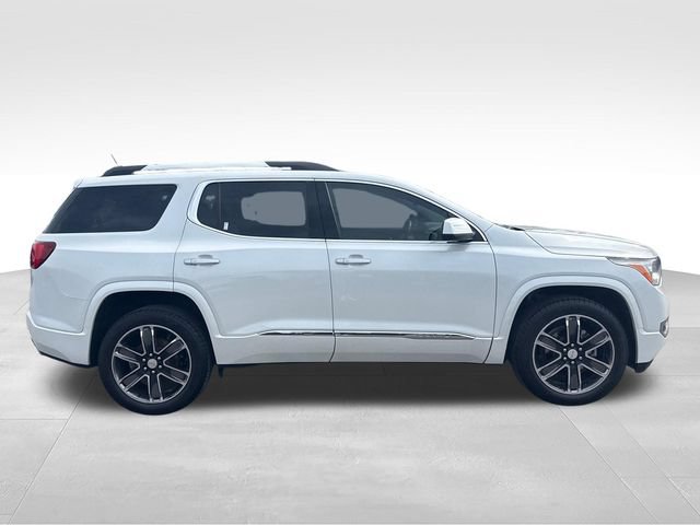 Used 2017 GMC Acadia Denali w/ Technology Package AWD/4WD image 6
