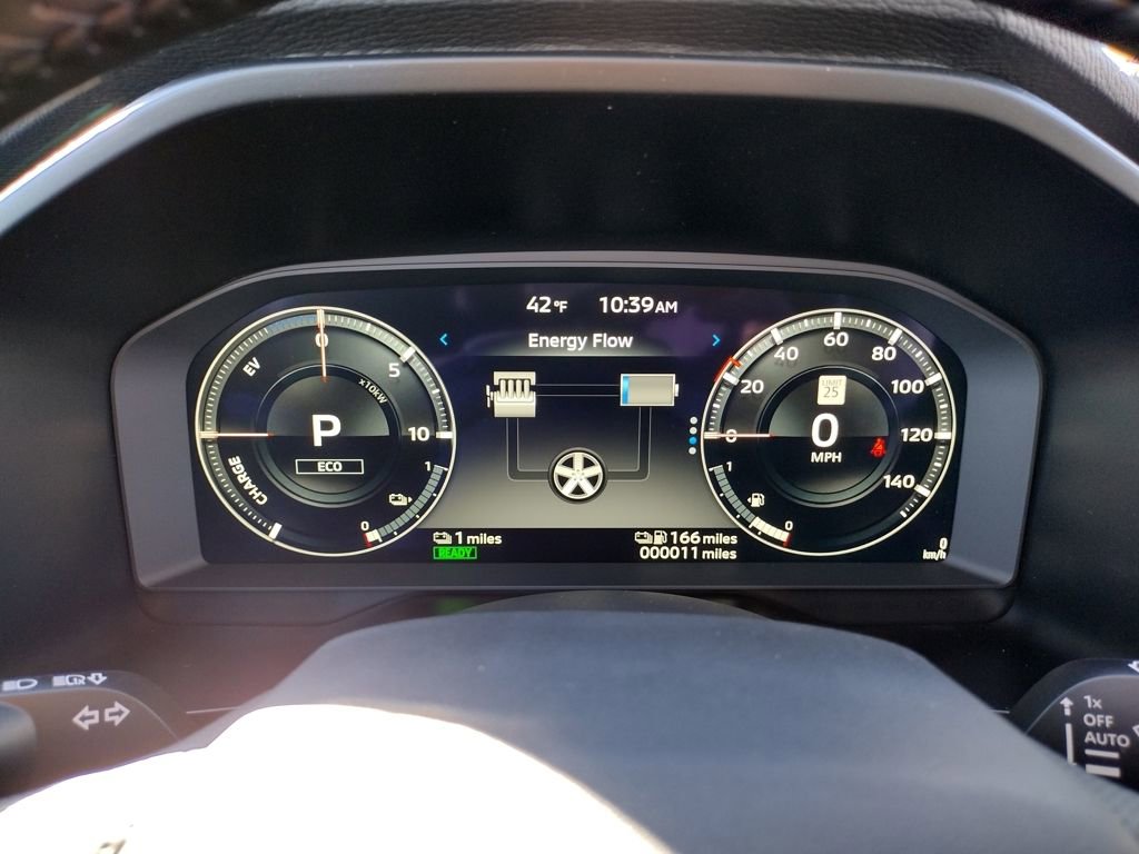 New 2025 Mitsubishi Outlander SE image 21