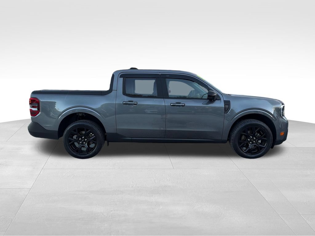 Used 2025 Ford Maverick Lariat w/ Black Appearance Package AWD/4WD image 9