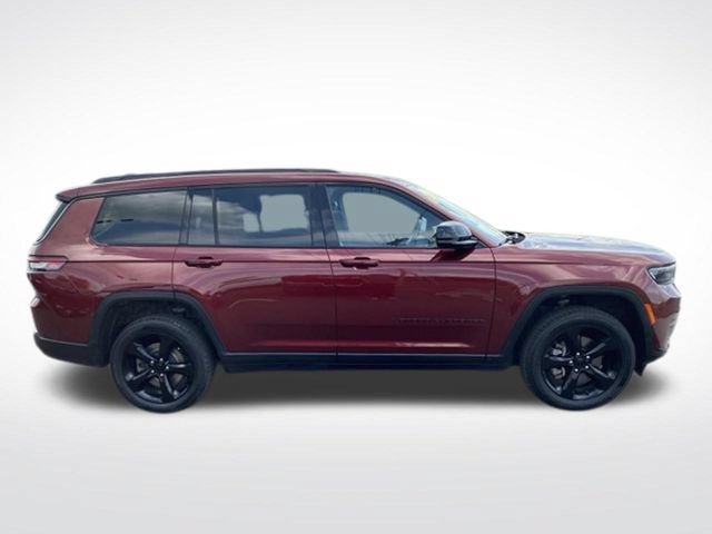 Used 2023 Jeep Grand Cherokee L Laredo AWD/4WD image 9