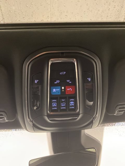 Used 2024 Jeep Wagoneer Series II AWD/4WD image 13