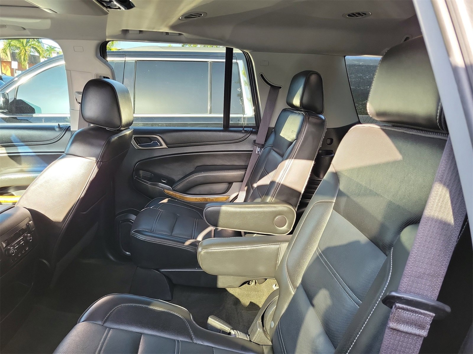 Used 2017 GMC Yukon Denali w/ Open Road Package image 13