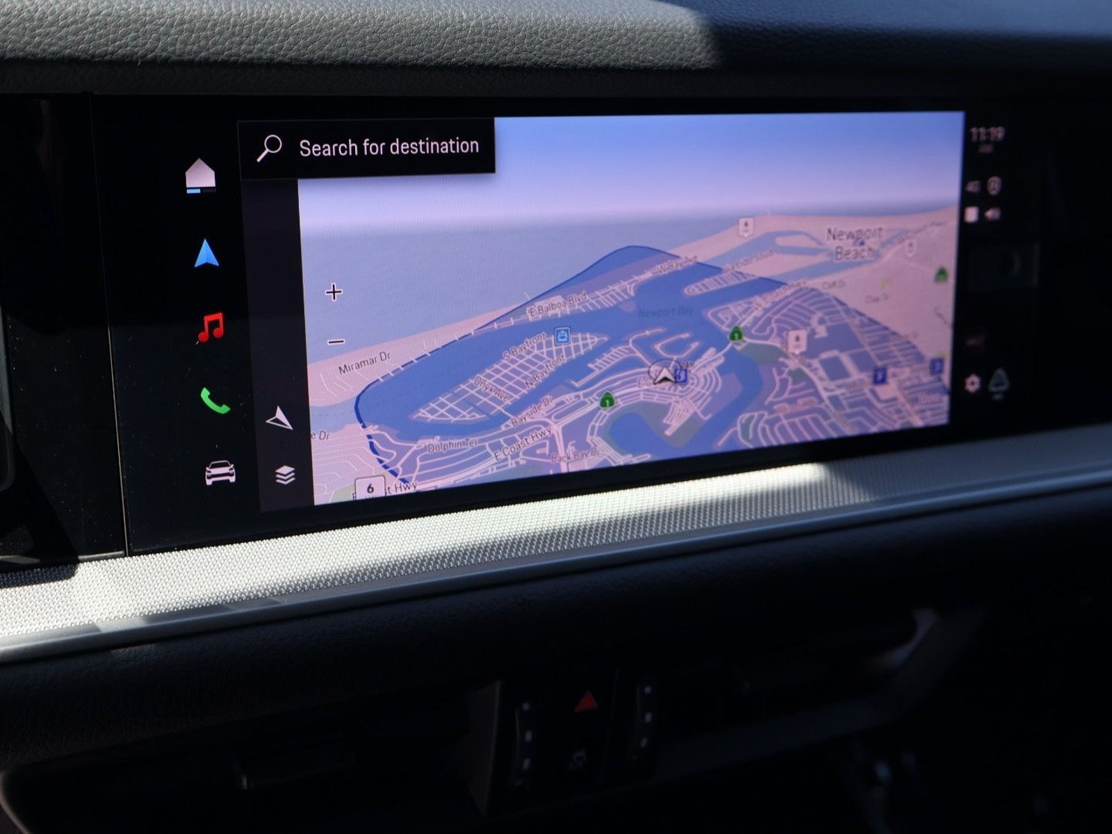 Certified 2025 Porsche Cayenne E-Hybrid AWD/4WD image 18