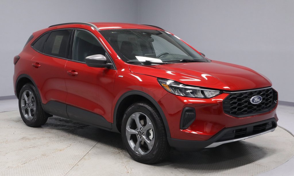 Certified 2025 Ford Escape ST-Line w/ Cold Weather Package image 1
