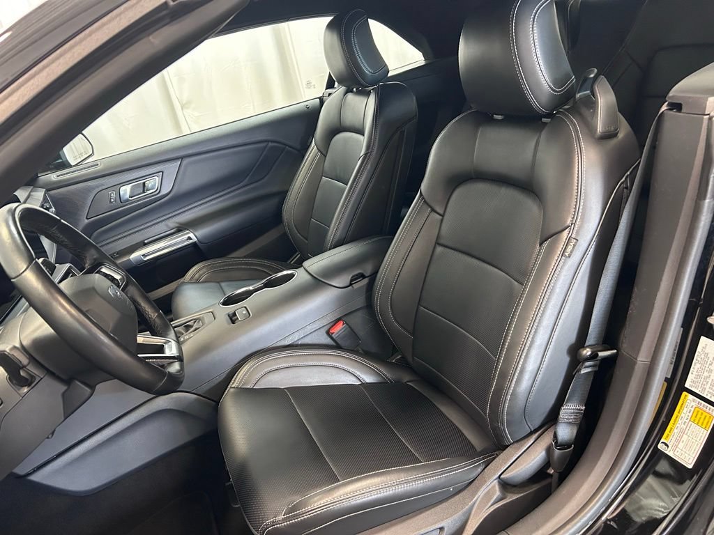 Used 2025 Ford Mustang Premium RWD image 8